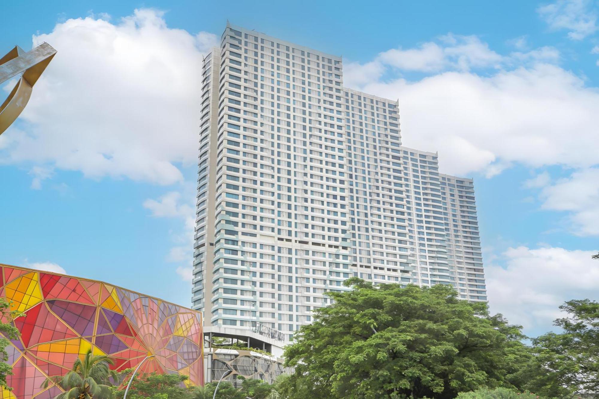 Oyo 93703 F88 Hotel Bekasi Bagian luar foto